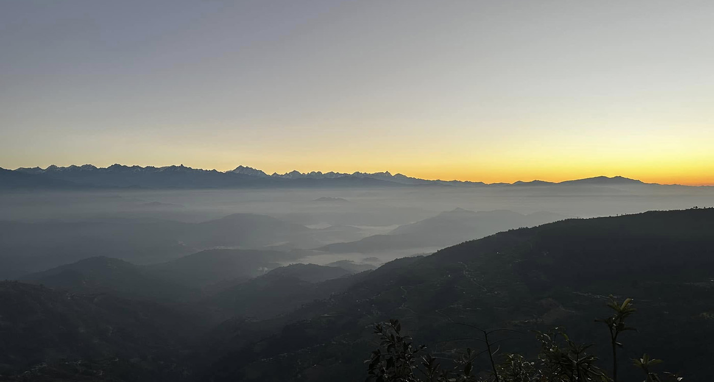Himalayan sunrise from Nagarkot — start of the Nagarkot and Bhaktapur day tour